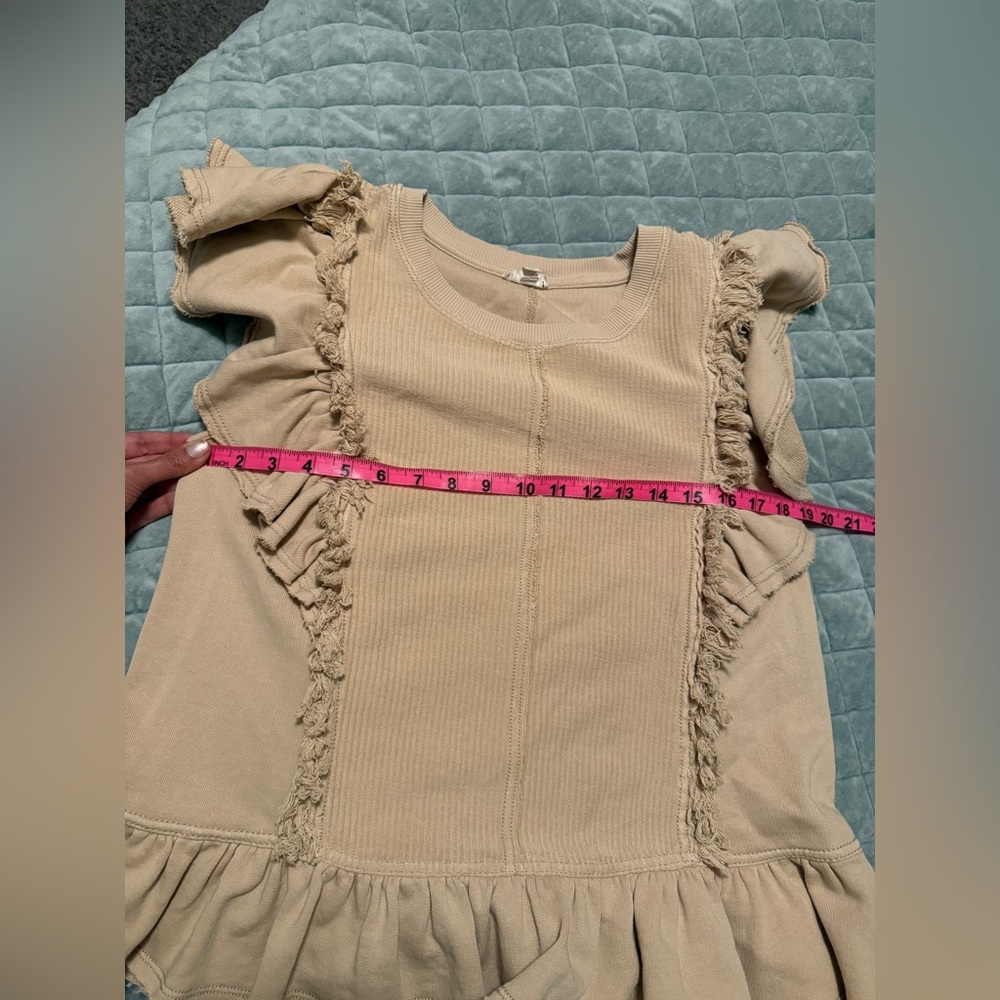 Pilcro Cream Ruffled Sleeve Knit Top size m - Picture 6 of 6